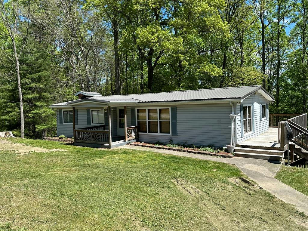 375 SEXTON RD, FAYETTEVILLE, WV 25840, photo 1 of 25