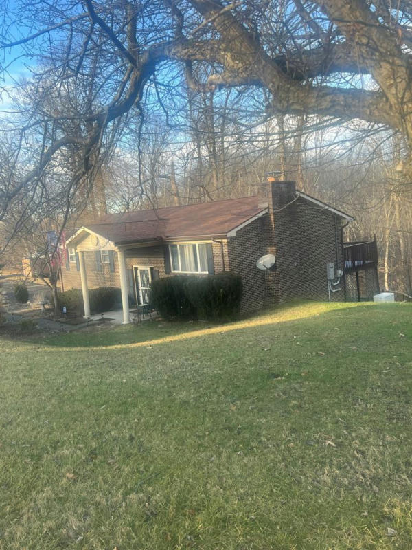 900 MAXWELL HILL RD, BECKLEY, WV 25801, photo 1 of 23
